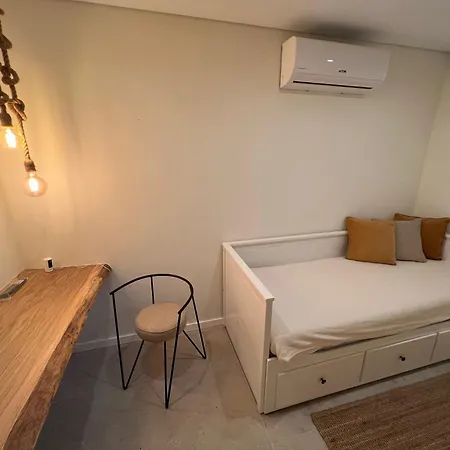 Villa Casinha Yellow - By The Sea *