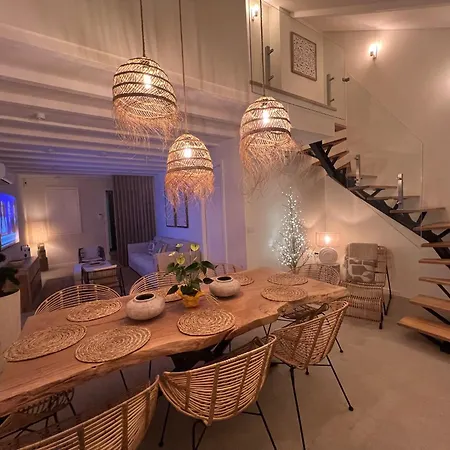 Casinha Yellow - By The Sea Villa *