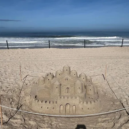 Villa Casinha Yellow - By The Sea