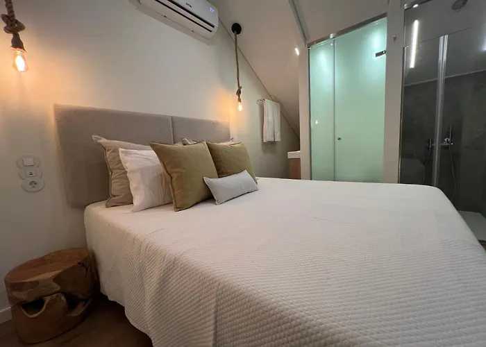 Villa Casinha Yellow - By The Sea