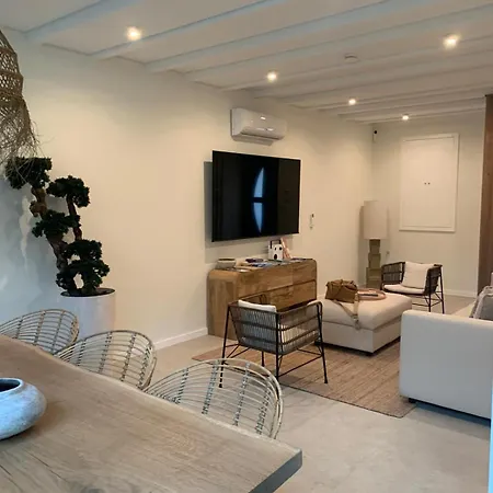 Casinha Yellow - By The Sea Villa *