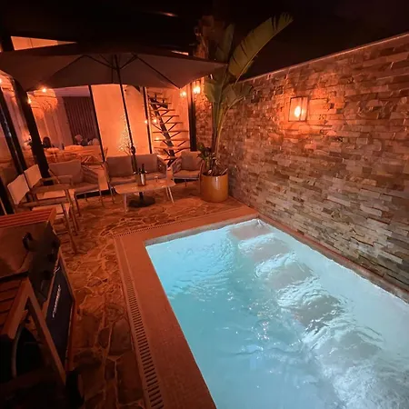 Casinha Yellow - By The Sea