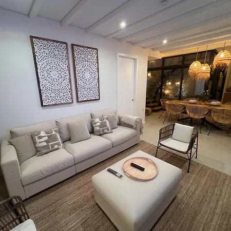 Villa Casinha Yellow - By The Sea *