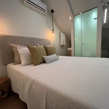 Villa Casinha Yellow - By The Sea